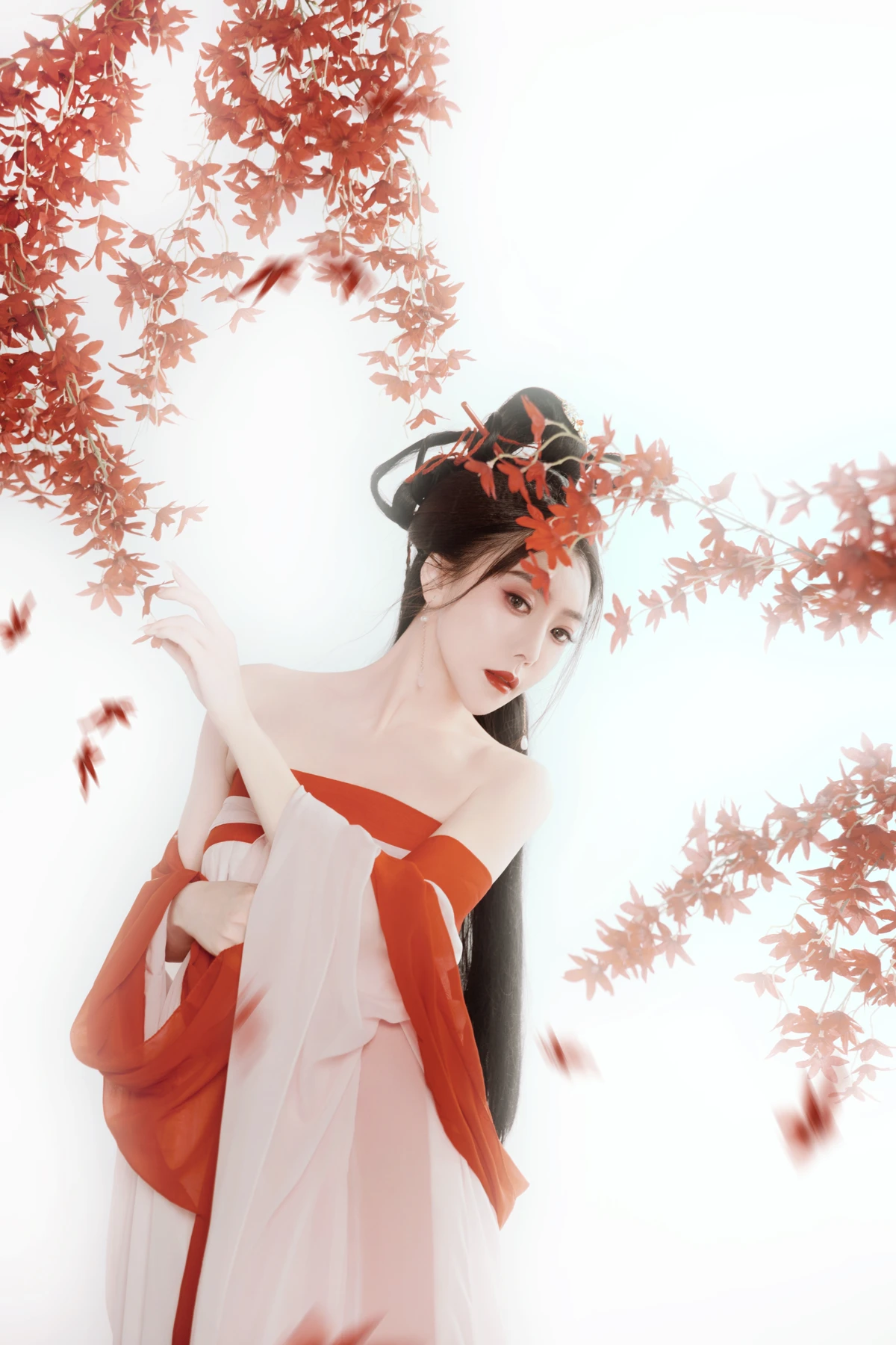 [YITUYU] 2022.12.21 Vol.2724 – Maple leaves are red Olaf#[22P]-12